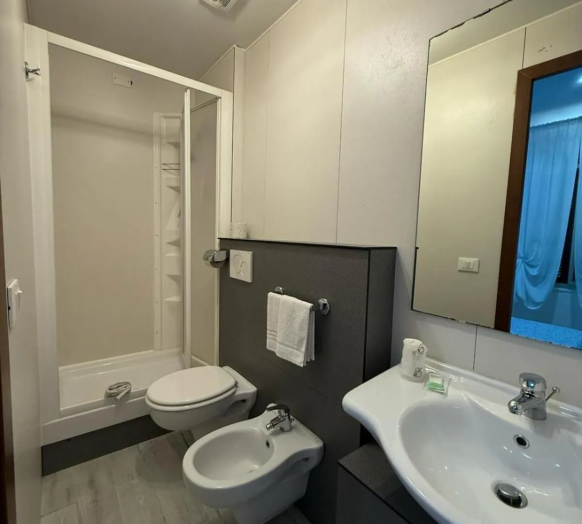 Hotel Londrino San Remo 2*,