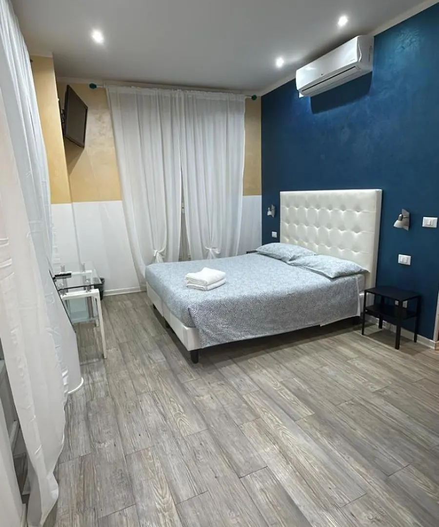 ** Pensión Hotel Londrino San Remo Italia