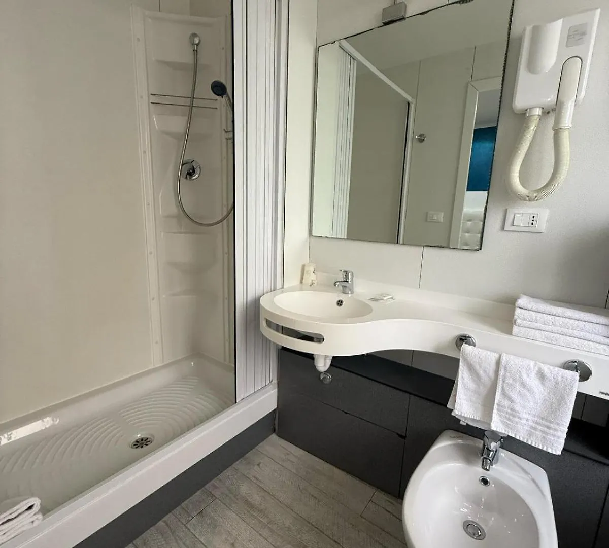 Hotel Londrino San Remo 2*,