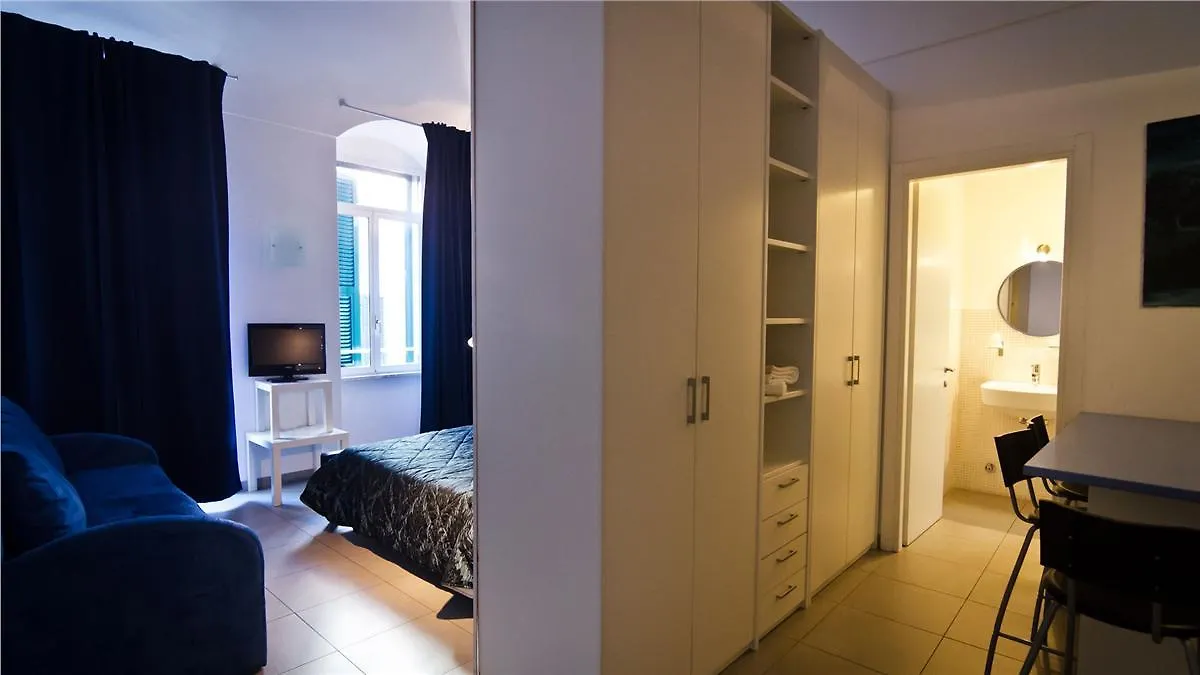 ** Affittacamere Hotel Londrino Sanremo Italia